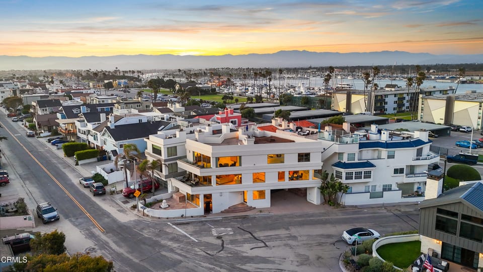 3300 Ocean Drive, Oxnard, CA 93035