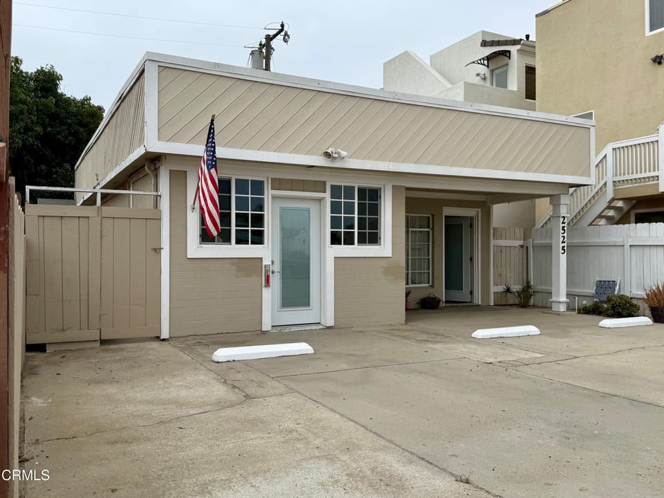 2525 Roosevelt Boulevard, Oxnard, CA 93035