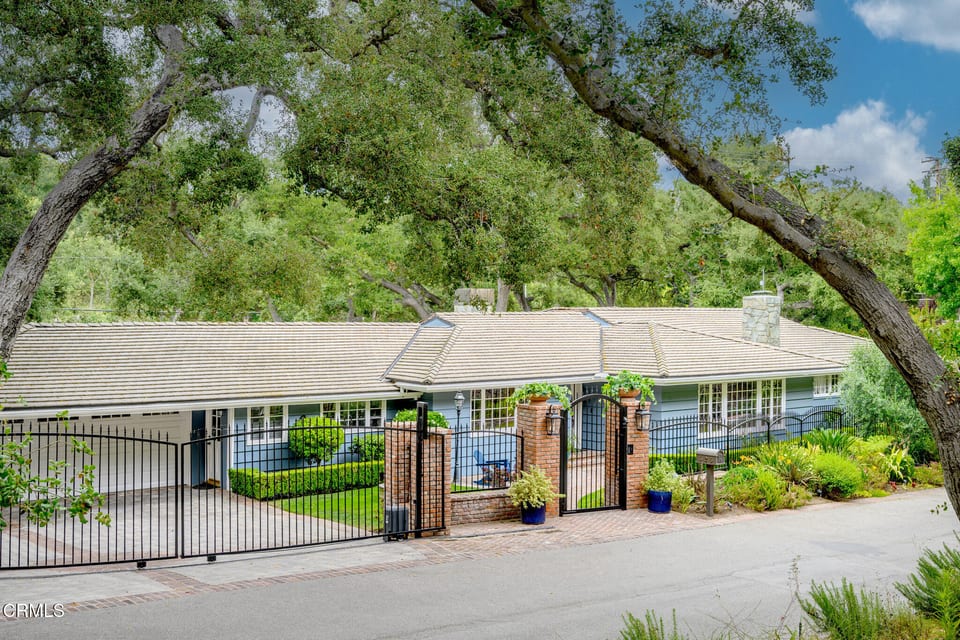 525 Berkshire Avenue, La Canada Flintridge, CA 91011