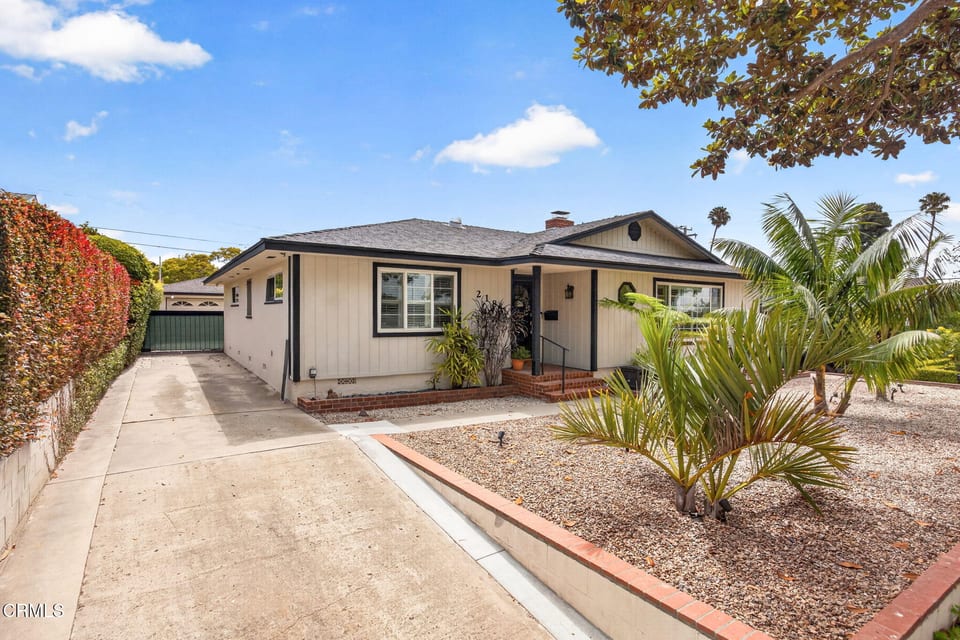 218 Palomares Avenue, Ventura, CA 93003