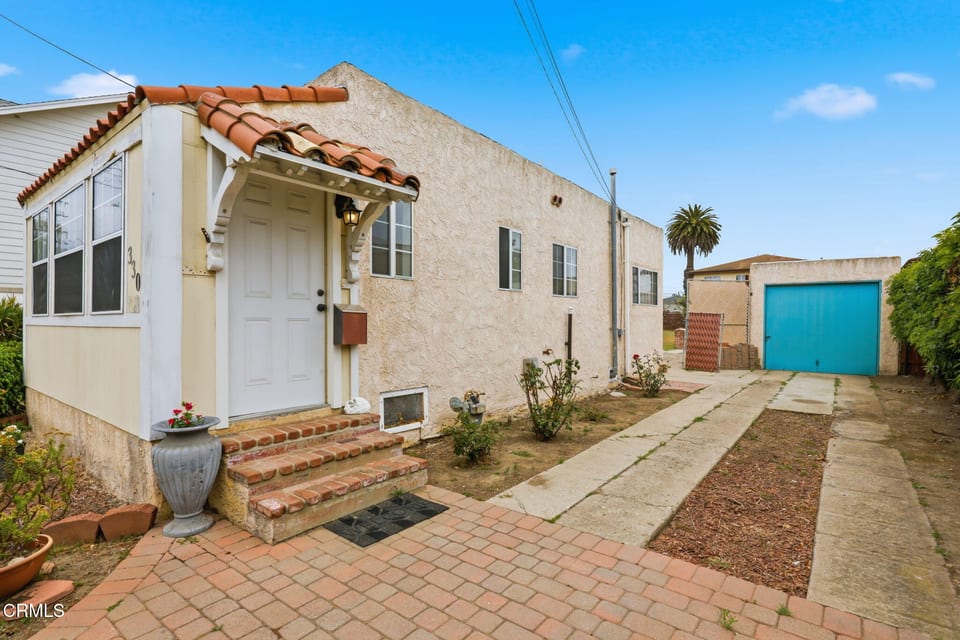 330 South Seaward Avenue, Ventura, CA 93003