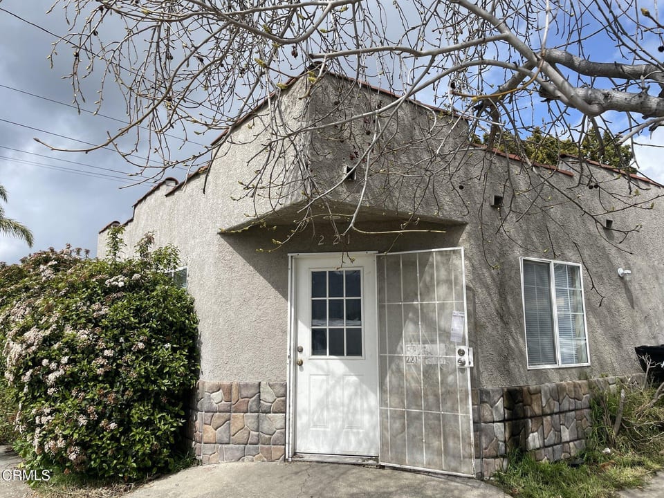 221 East Santa Paula Street, Santa Paula, CA 93060
