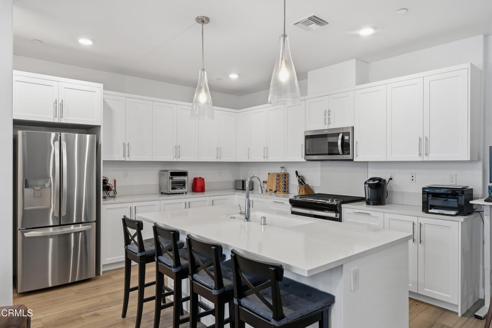 2364 Haley Point Drive, 102, Ventura, CA 93003