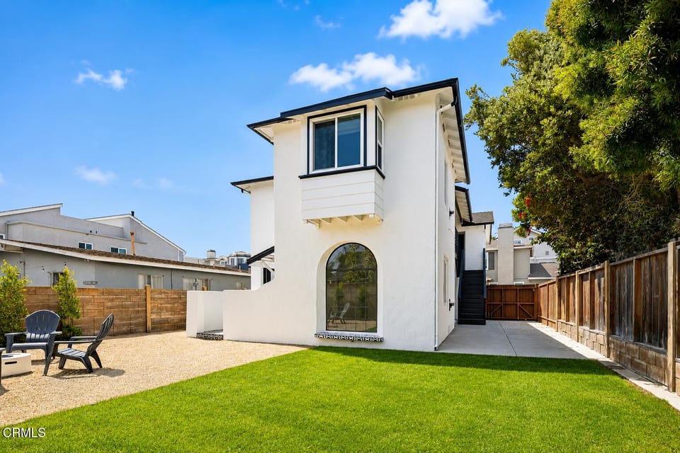 934 Sharon Lane, Ventura, CA 93001