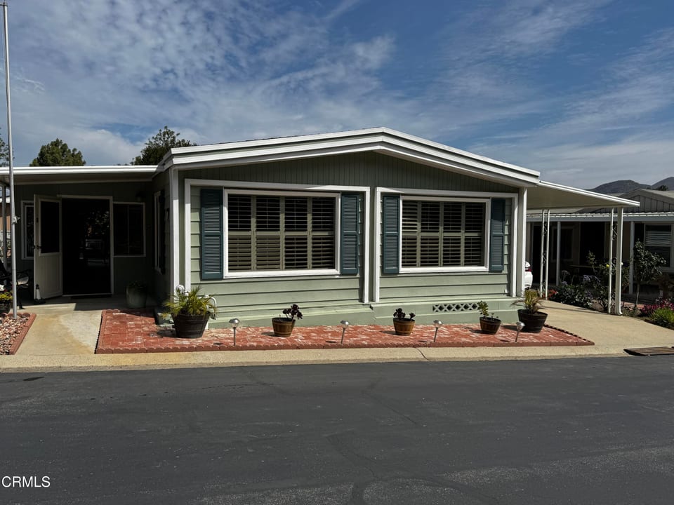 33 Irena Avenue