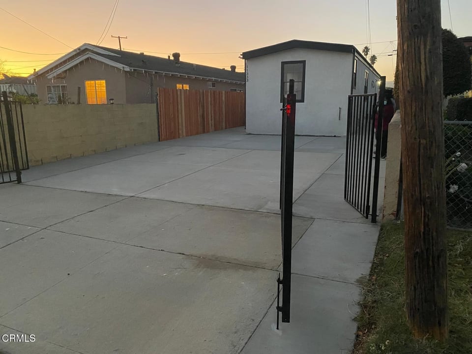 11333 Azahar Street, Ventura, CA 93004