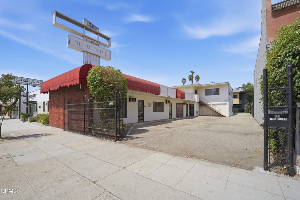 915 West Olive West