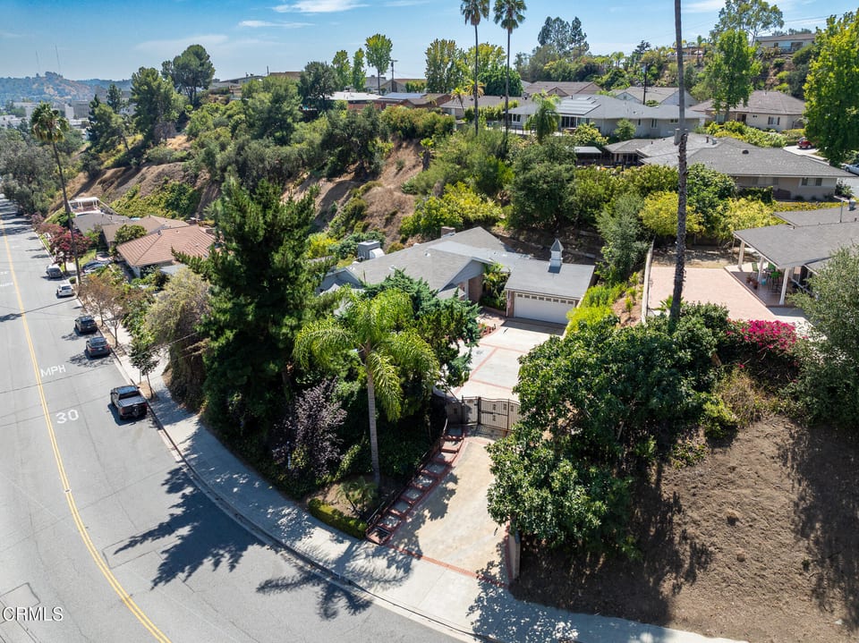 1480 East Glenoaks Boulevard, Glendale, CA 91206