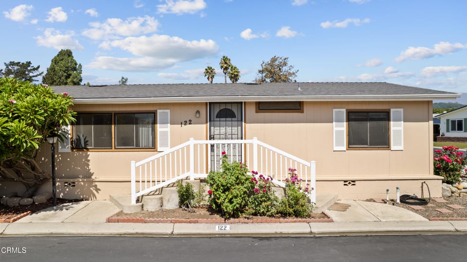 975 West Telegraph Road, 122, Santa Paula, CA 93060
