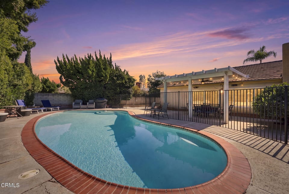 79 East Avenida De Los Arboles, Thousand Oaks, CA 91360
