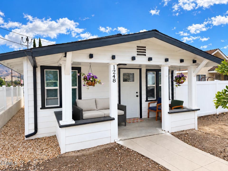 1248 East Main Street, Santa Paula, CA 93060