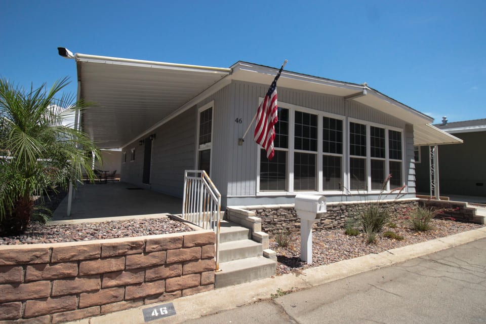 10320 Calimesa Boulevard