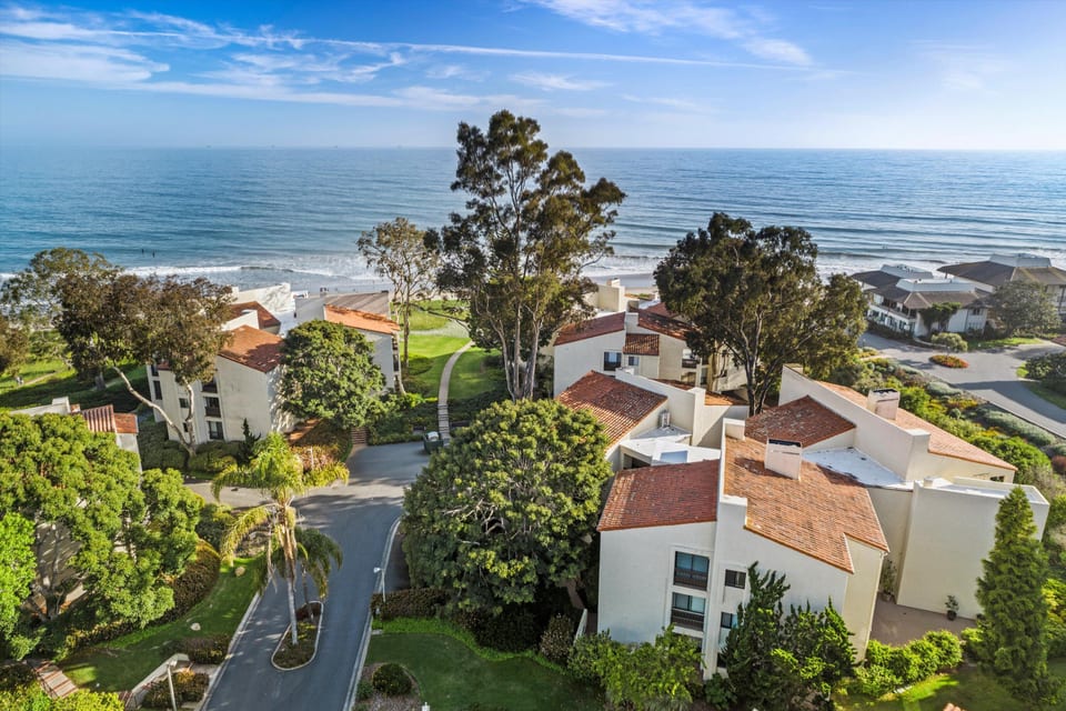 27 Seaview Drive, SANTA BARBARA, CA 93108