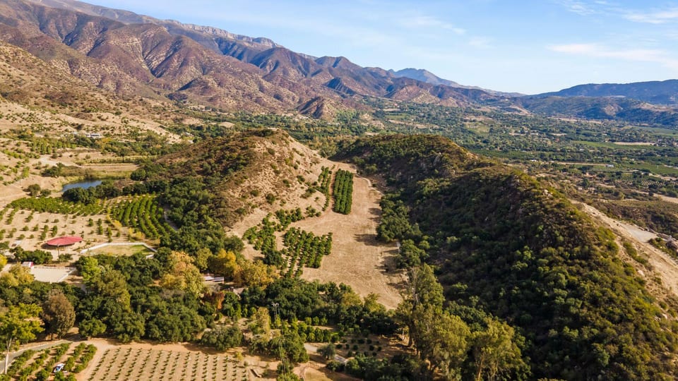 2250 Hermitage Road, OJAI, CA 93023