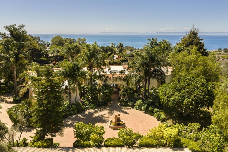 11 Hunt Drive, SUMMERLAND, CA 93067
