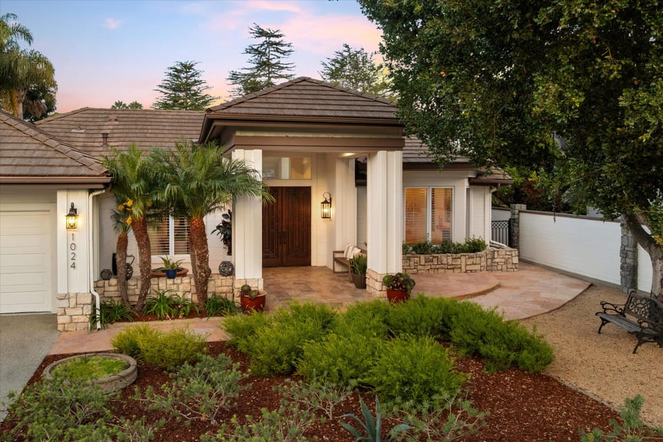 1024 Diamond Crest Court