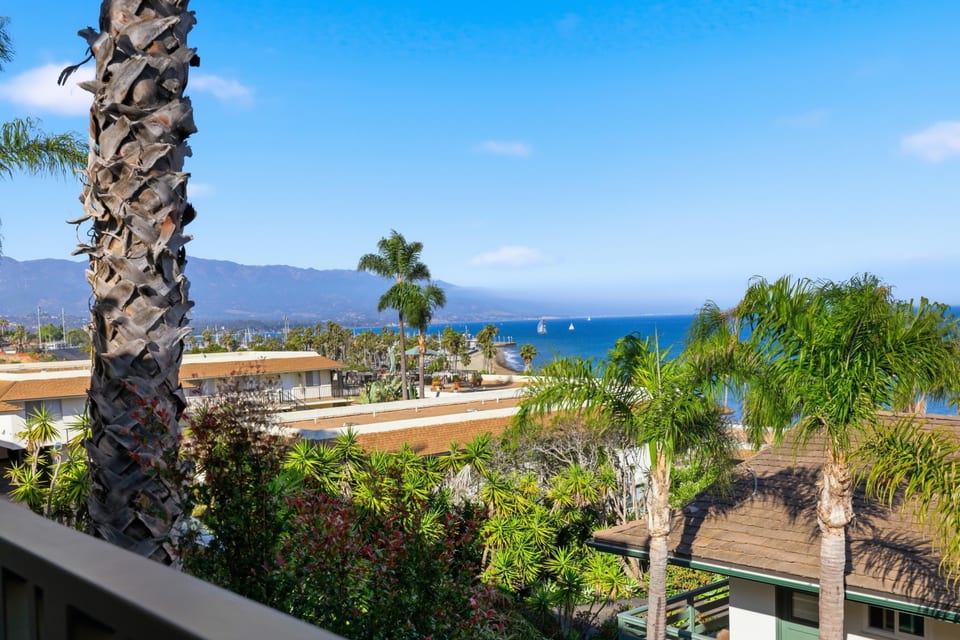 101 Oceano Avenue 8, SANTA BARBARA, CA 93109