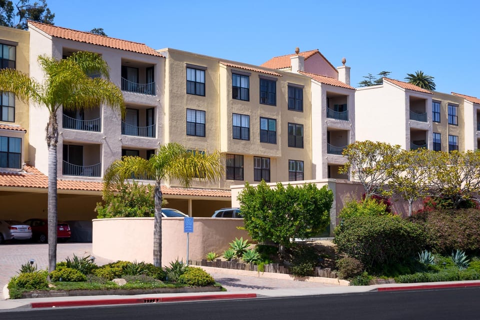 1220 Coast Village Road Apt 201, MONTECITO, CA 93108