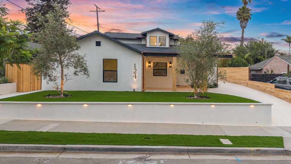 124 La Marina, SANTA BARBARA, CA 93109