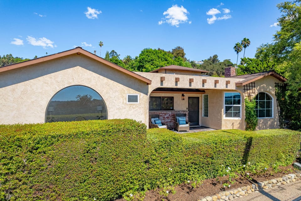 2944 La Combadura Road, SANTA BARBARA, CA 93105