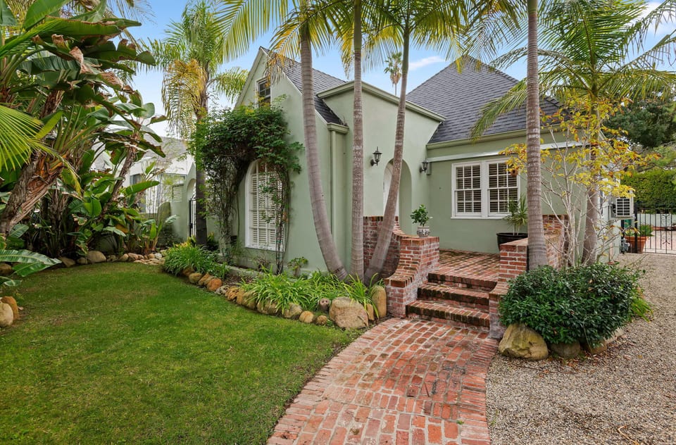 2135 Chapala Street, SANTA BARBARA, CA 93105