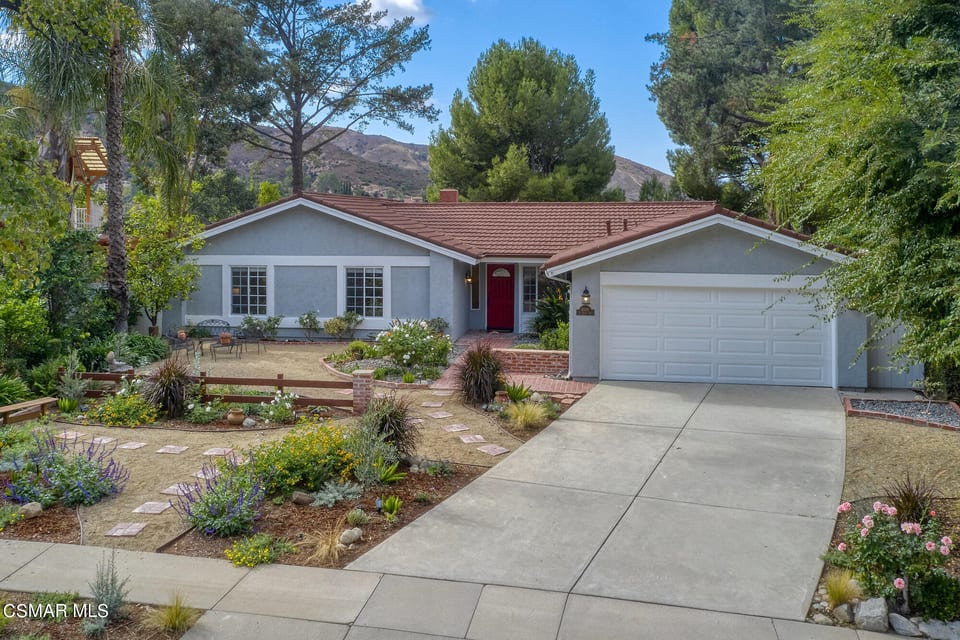 4009 Jim Bowie Road
