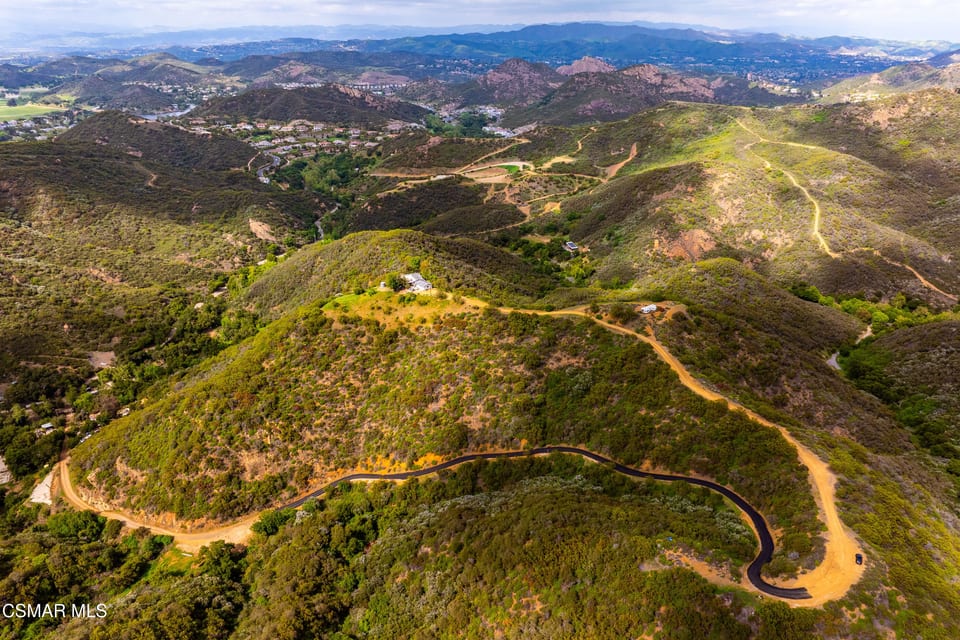 102 W Carlisle Road, Thousand Oaks, CA 91361