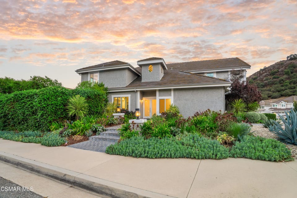 5692 Walnut Ridge Drive