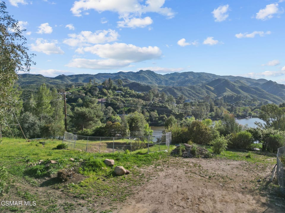 2239 Pinecrest Road
