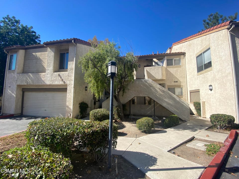 3162 Darby Street, 210, Simi Valley, CA 93063
