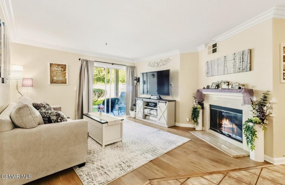 5805 Oak Bend Lane, 211, Oak Park, CA 91377