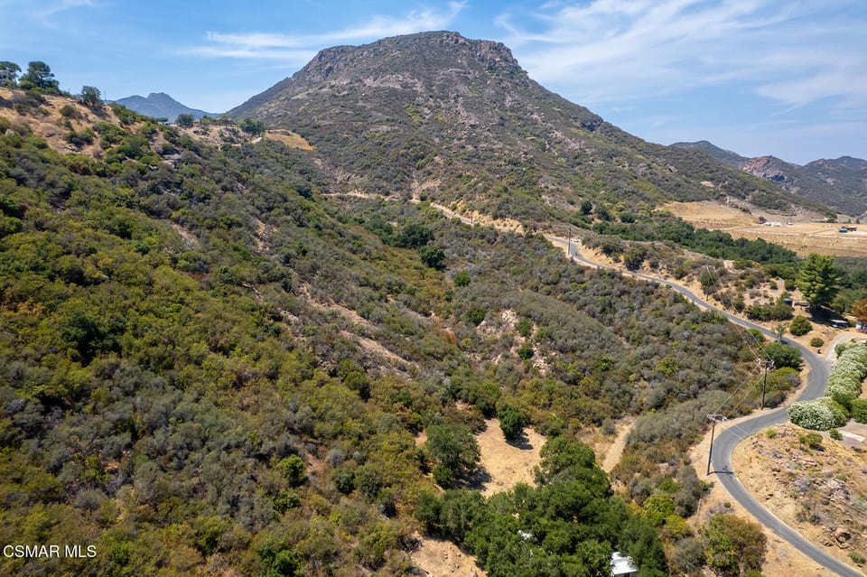 115 E Carlisle Road, Thousand Oaks, CA 91361