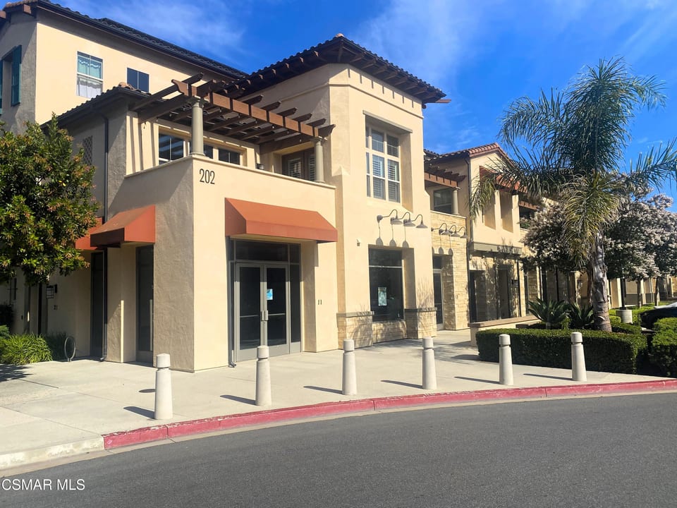 202 Village Commons Boulevard