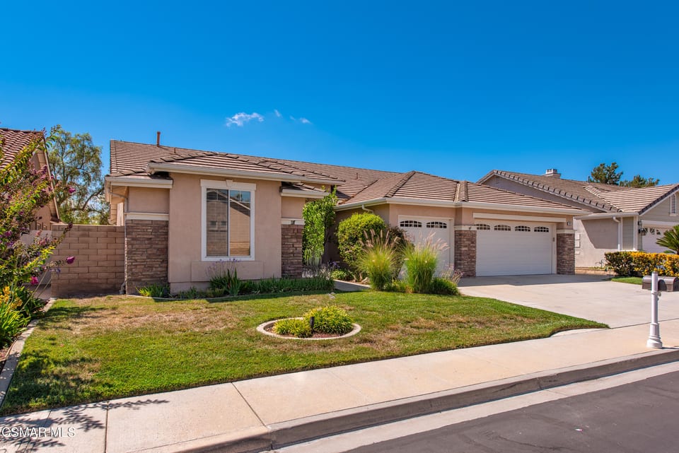141 Giant Oak Avenue, Newbury Park, CA 91320