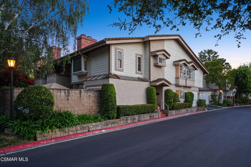 17 Greenmeadow Drive, P, Newbury Park, CA 91320