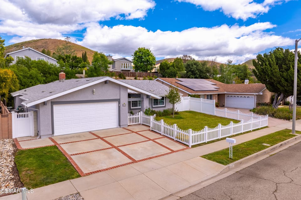 6547 Pinion Street, Oak Park, CA 91377