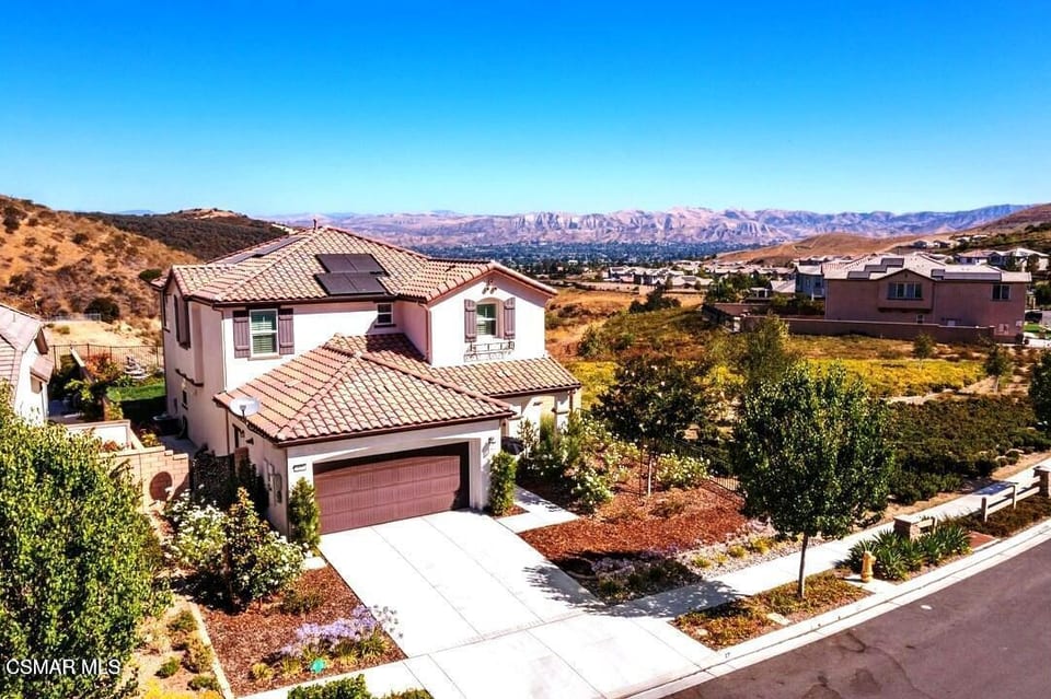 67 Redwood Grove Court, Simi Valley, CA 93065