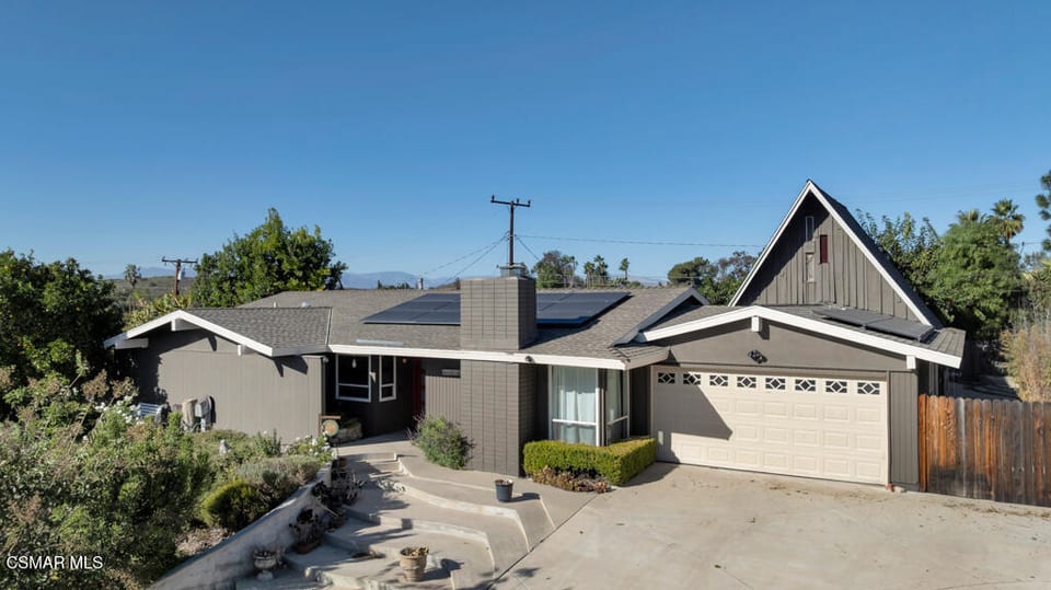 11 Teasdale Street, Thousand Oaks, CA 91360