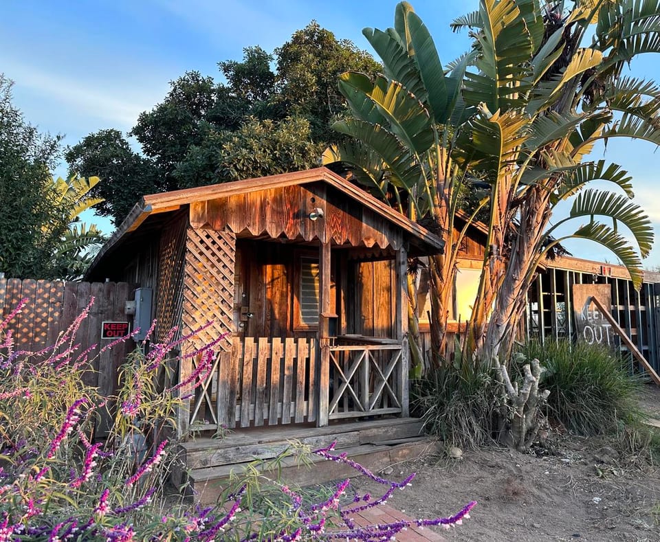 910 Pear Street, CARPINTERIA, CA 93013
