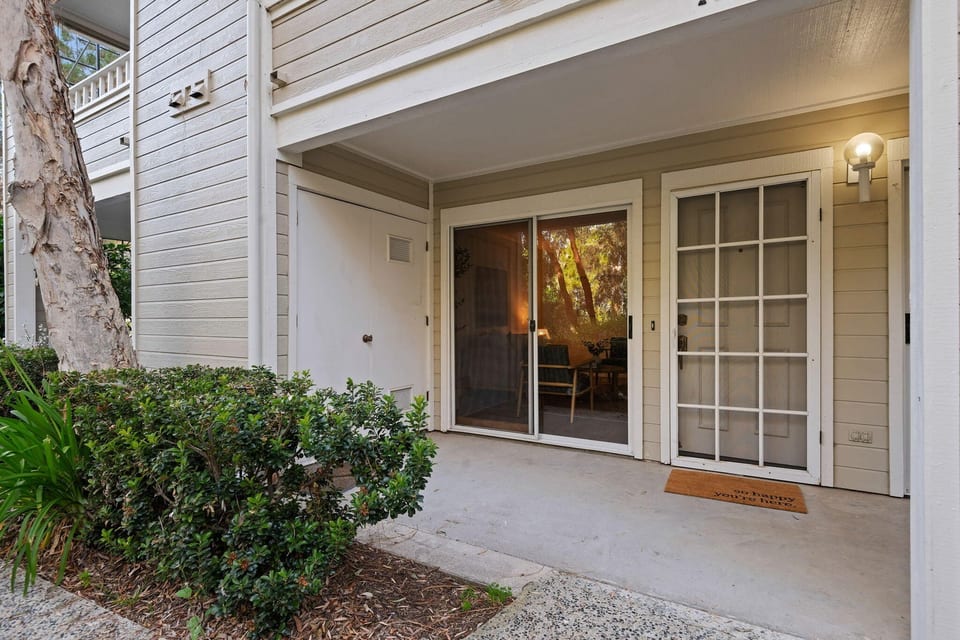 7620 Hollister Avenue Unit 111, GOLETA, CA 93117