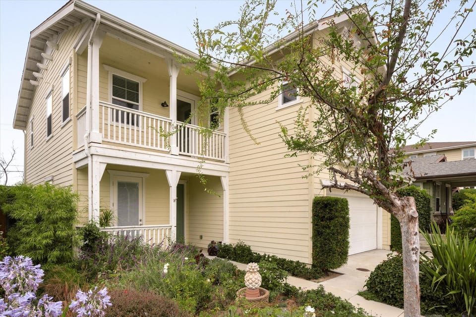 1109 Calle Lagunitas, CARPINTERIA, CA 93013