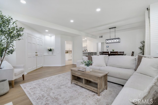 272 Fieldstone Way, A, Simi Valley, CA 93065