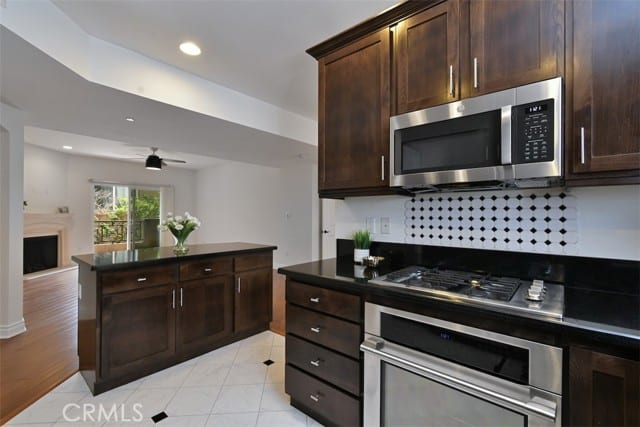 4424 Whitsett Avenue, 107, Studio City, CA 91604