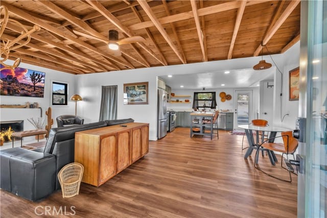 6597 Mesquite Springs