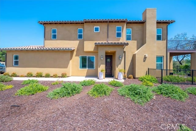 200 Oak Hill