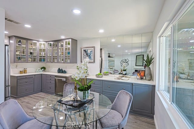 2640 West Meadowview