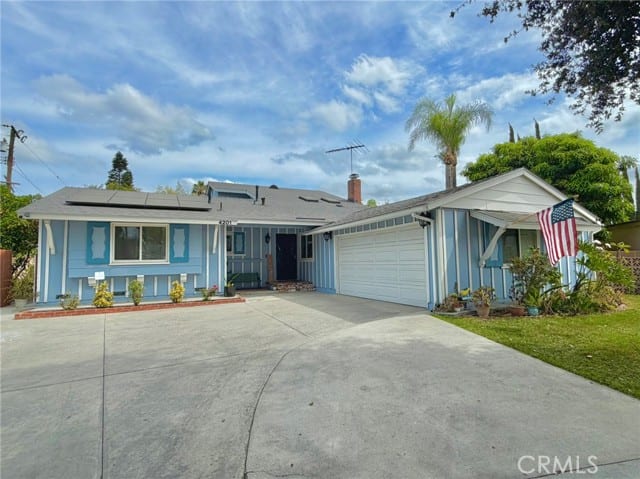 4201 West Oak, Fullerton, CA 92833