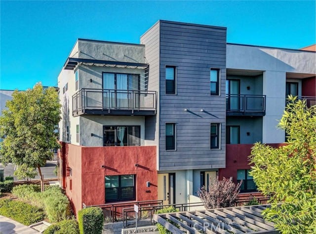 440 Village, Brea, CA 92821