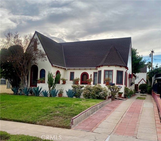 409 La France Avenue