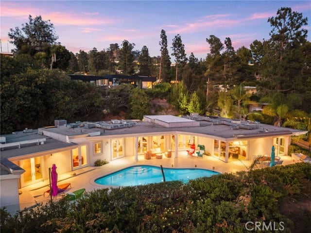 1625 Loma Vista